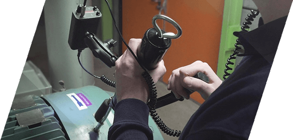 Práce s ultrazvukovým asistentem mazání Ultraprobe 201 Grease Caddy